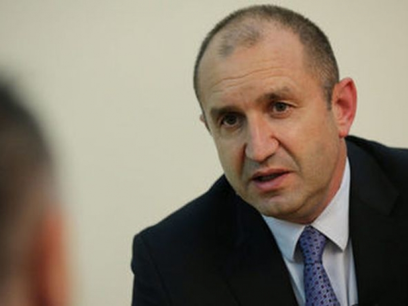 Румен Радев назначава Огнян Герджиков или Стефан Воденичаров за служебен премиер  