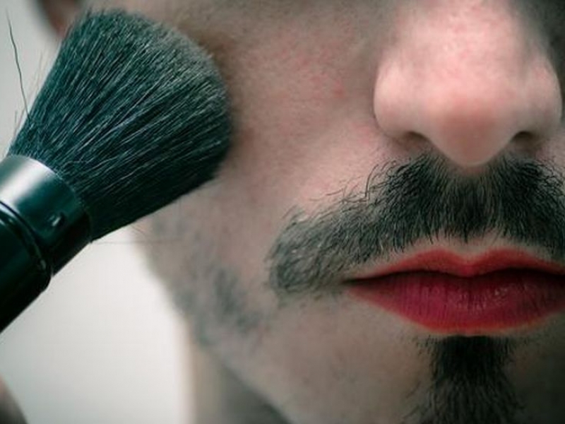 Транссексуална съди България: Искам да съм мъж!