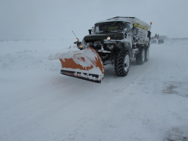 Спасиха четири родилки, закъсали по пътищата