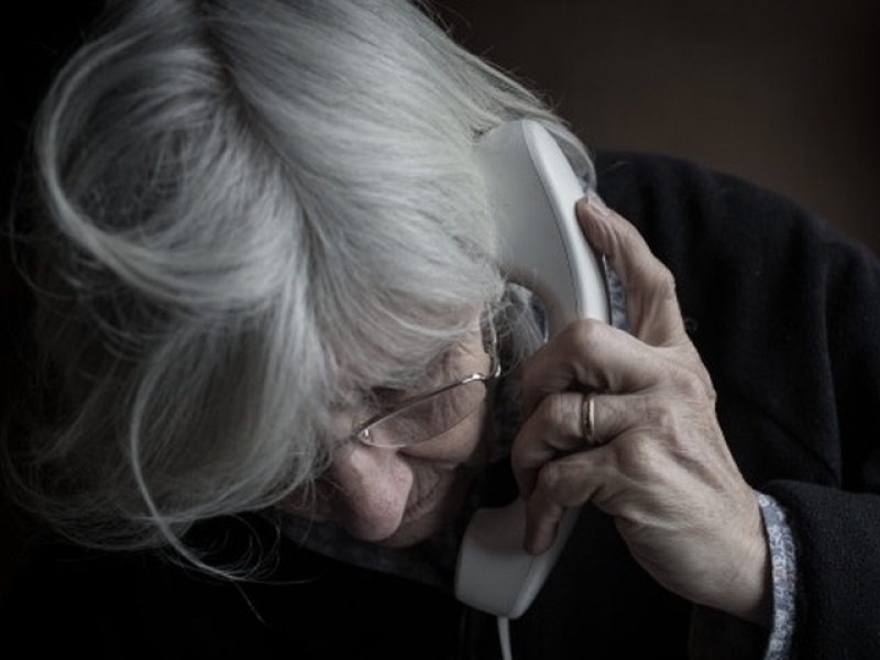 Пенсионерка помогна на полицаи да хванат телефонен измамник
