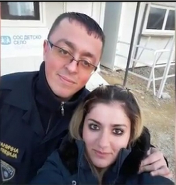 Любовна история между бежанка и граничен полицай трогна света ВИДЕО