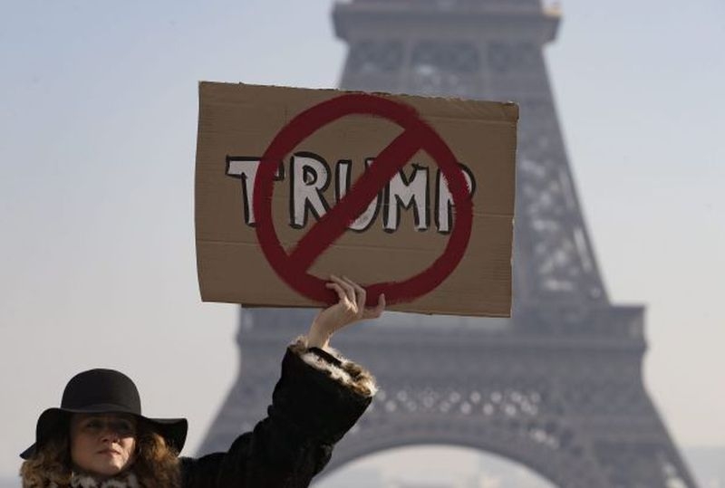 И в Европа скочиха срещу Тръмп! Протести в десетки градове
