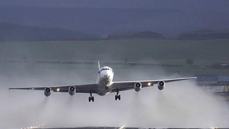 Самолет кацна аварийно на международното летище в Ларнака