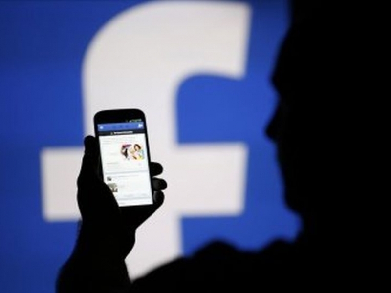 Измамници искат пари назаем във Фейсбук