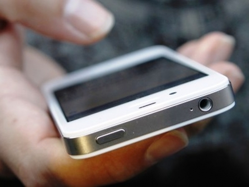 Най-много се оплакваме от мобилните оператори