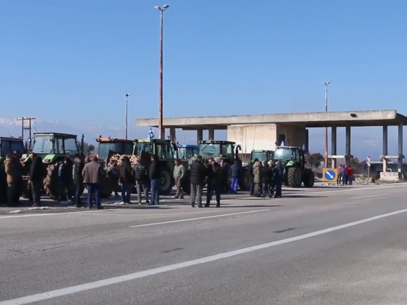 Гръцките фермери успяха да блокират границата ни
