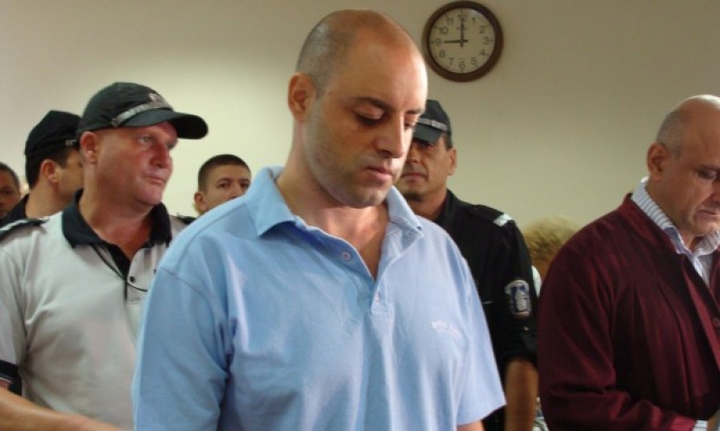 Обраният инкасо автомобил в София - собственост на фирмата, в която работеше Жоро Милионера