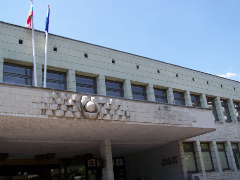 Сменят областни управители, дори при подозрение за манипулация на вота