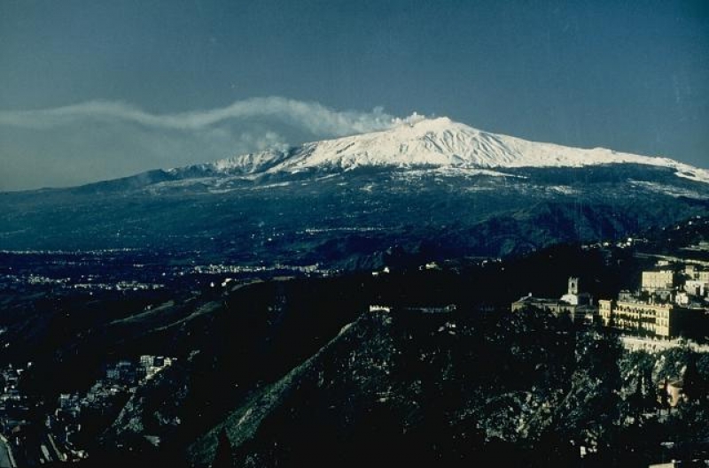 Над 50 земетресения около действащия италиански вулкан Етна