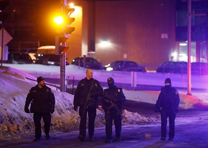 Убитите в джамията в Канада са вече шестима, около двайсет са ранените