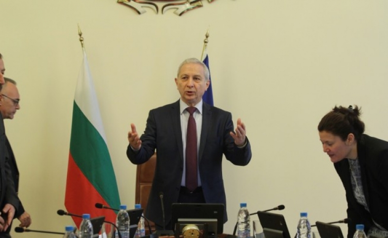 Огнян Герджиков разпредели ресорите на вицепремиерите