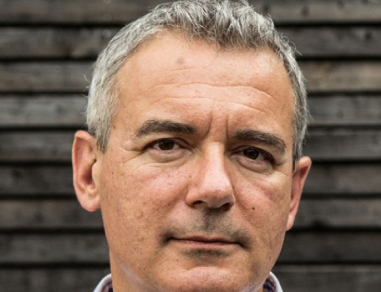 Илия Троянов обвини преводача си в измама