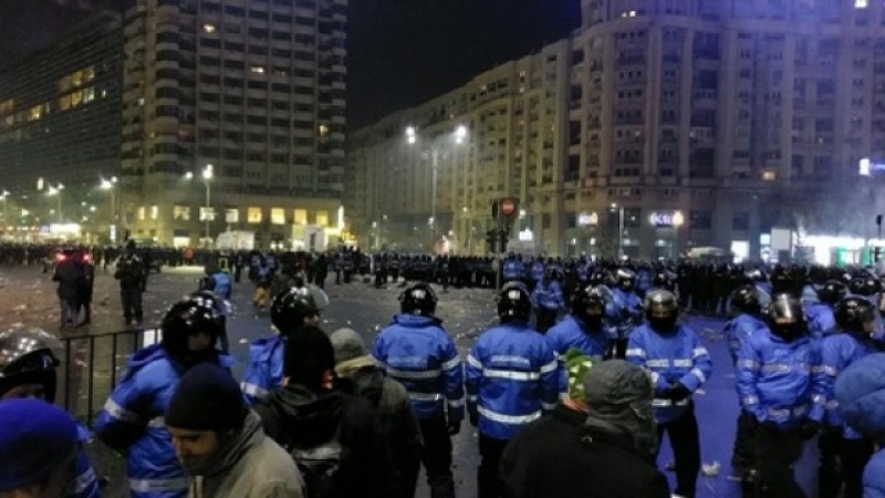 Размириците в Румъния продължават, десетки души са арестувани
