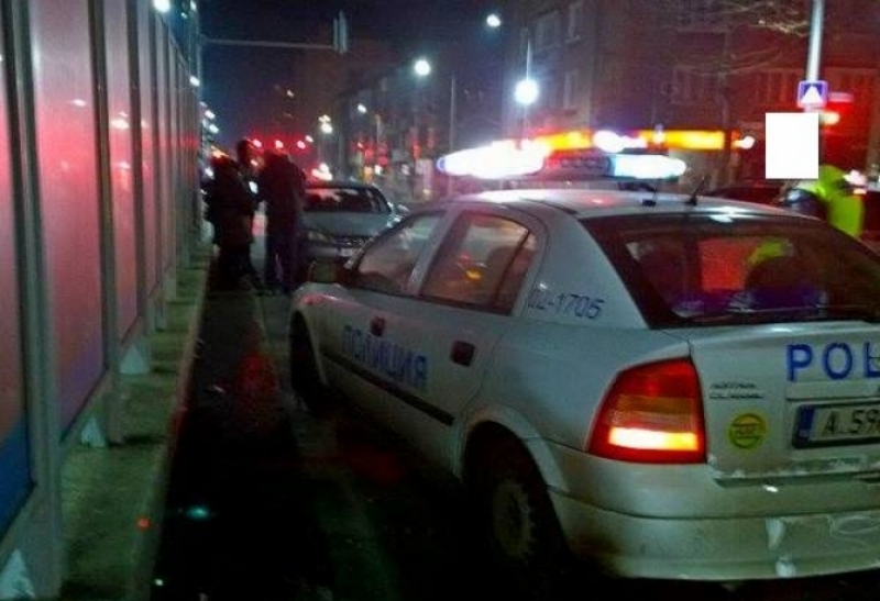 След гонка, патрулки препречиха пътя на Сузуки, има арестувани