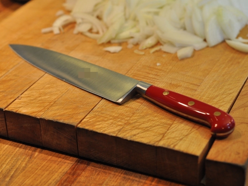 Кървава трагедия! Намериха тялото на жена с прерязана глава и разпорен корем