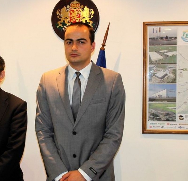 Освободиха един от заместниците на Здравко Димитров