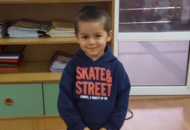 3-годишният Никола се бори за живота си, да му помогнем!