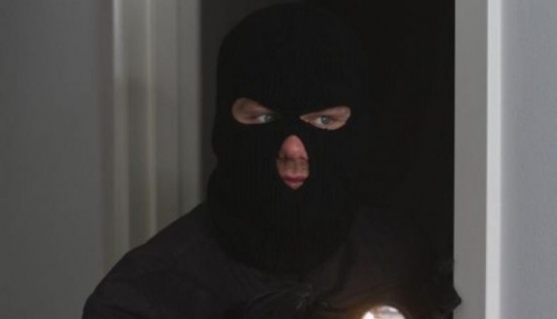 Маскиран мъж ограби метан станция в Кючука