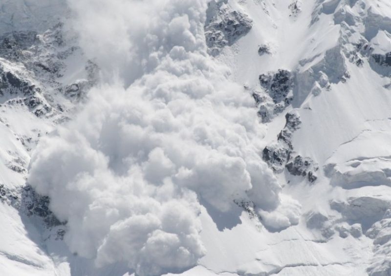 Четирима загинаха след лавина в Алпите