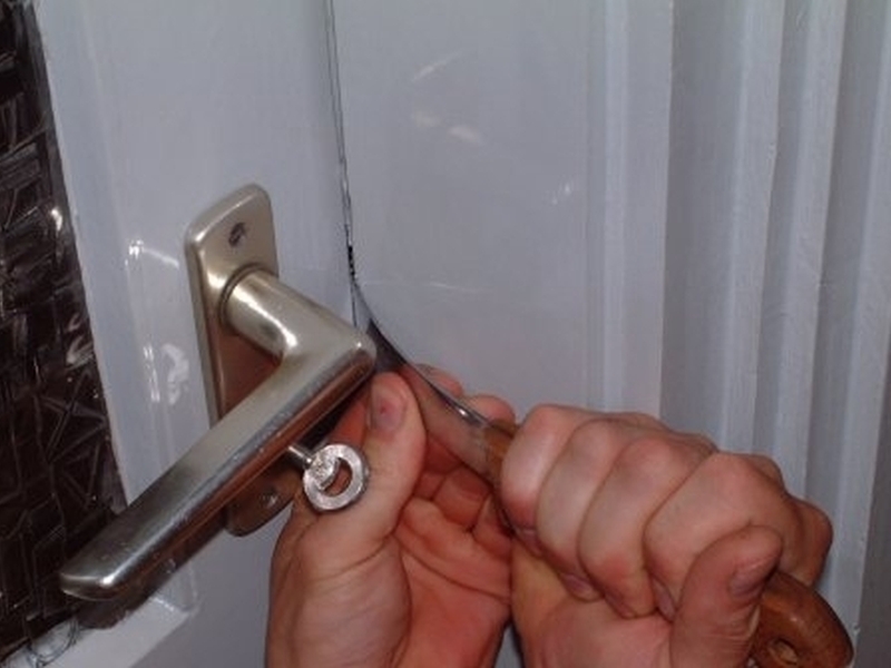 Пак домова кражба в Пловдив, жена се прости със 700 лева