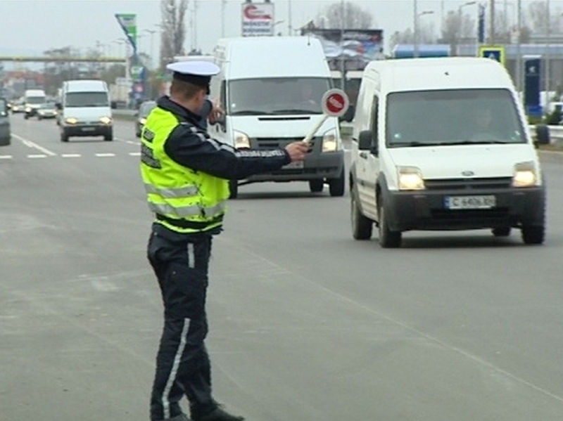 Товарни автомобили и автобуси под прицела на полицаите в Пловдив
