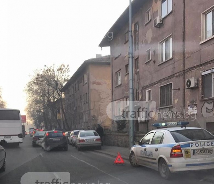 Верижна катастрофа до Сточна гара СНИМКИ