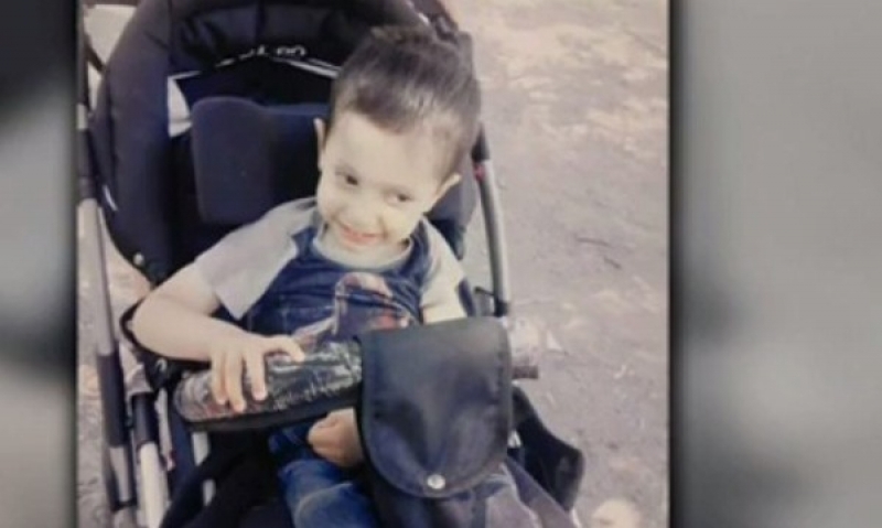 Намериха изпотрошена инвалидната количка на дете, открадната преди дни