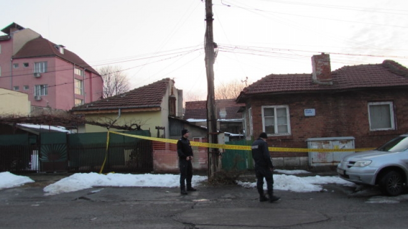 Задържаха младия мъж, убил майка си снощи