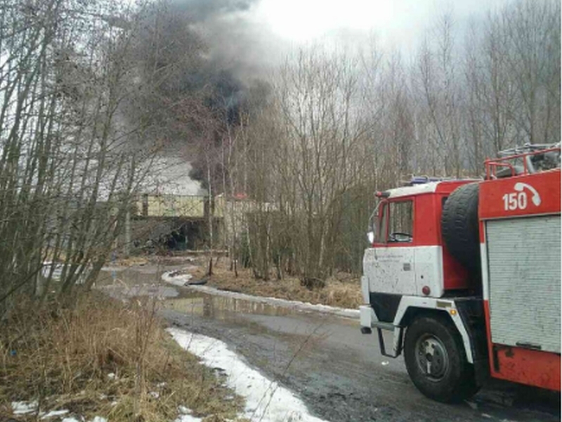 Взрив в завод за боеприпаси в Чехия, има ранени