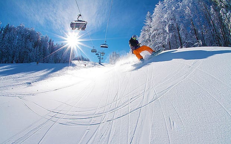 10-годишно дете пострада тежко на ски пистата в Банско