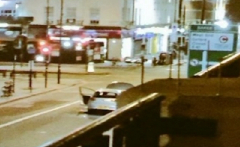 Автомобил се вряза в пешеходци в Лондон, има ранени!