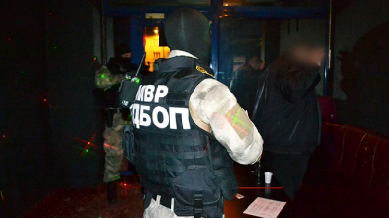 ГДБОП разби престъпна група за трафик на жени, ръководела я 28-годишна столичанка