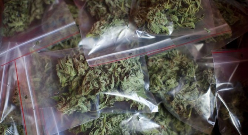 20-годишният Борис, който скри дрога в гащите си, отива на съд