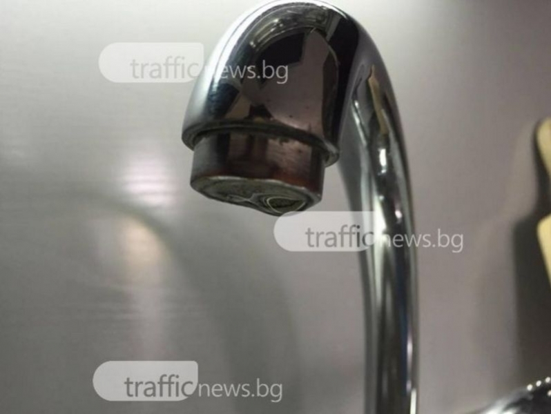 Водата спря в почти цял Пловдив, токов удар блокира помпите