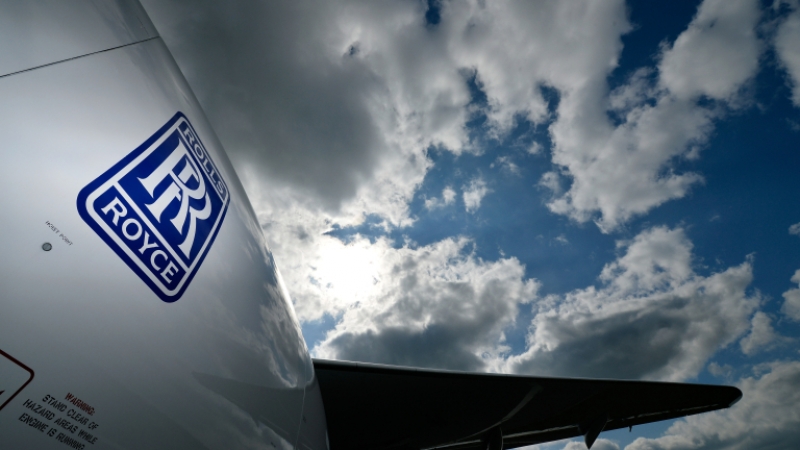 Rolls-Royce замрази заплатите на 8 000 мениджъри