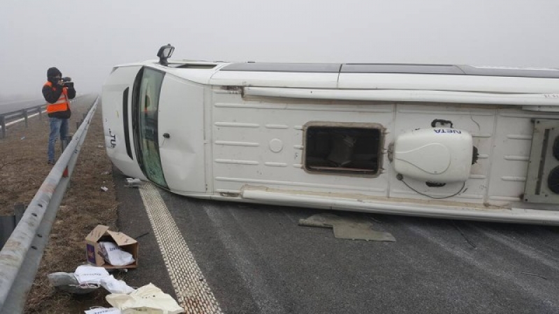 Първи СНИМКИ от тежката катастрофа на Тракия край Пловдив