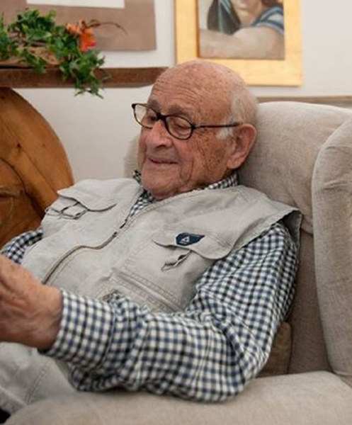 104-годишен художник стана сензация във фейсбук