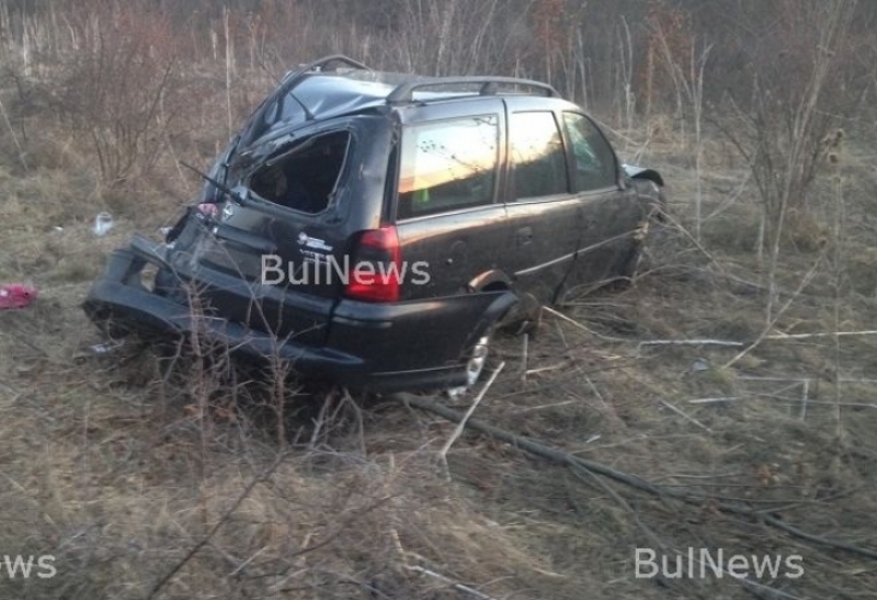 Тежка катастрофа! Калайката загина след зверско премятане с колата си