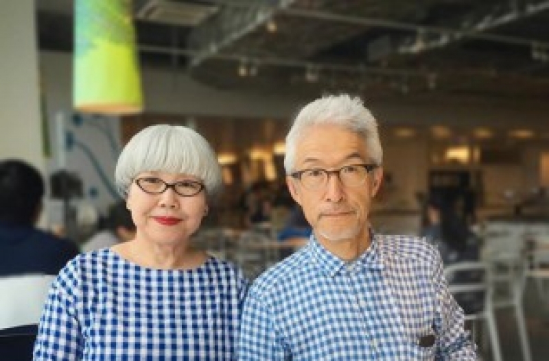 Съпрузи поставиха рекорд, обличат се еднакво 37 години СНИМКА