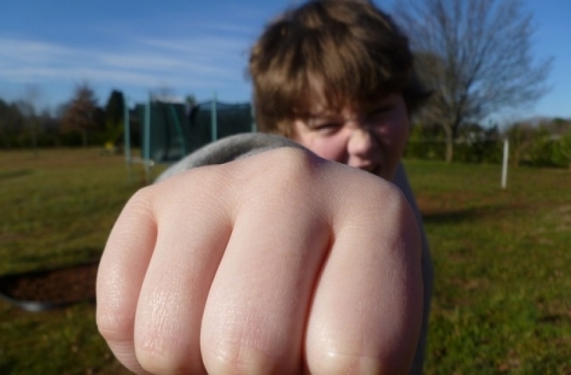 Пак агресия в училище: Момиче в 4-и клас е ударено в корема от съученик