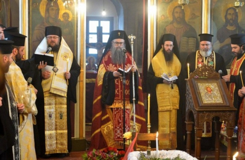 Дядо Николай отслужи панихида за патриарх Кирил