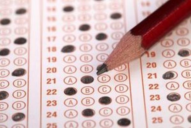 Четирима кандидат-депутати се осмелиха да се явят на тест за интелигентност