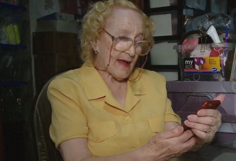 Тази баба разби всички! На 90 години тя има над 30 000 последователи в Инстаграм ВИДЕО
