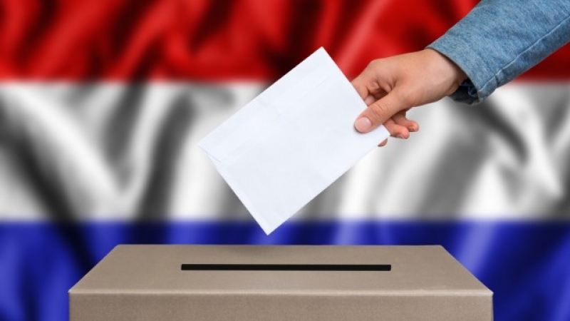 Избори в Холандия днес, заложено е бъдещето на ЕС