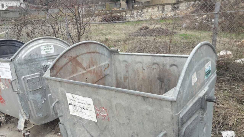 Марковските виладжии пестят от данъци, но искат да им е чисто СНИМКИ