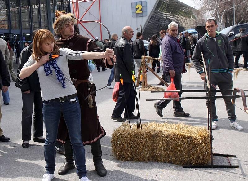 Ултрамодерна яхта за морски риболов показват на Панаира в Пловдив