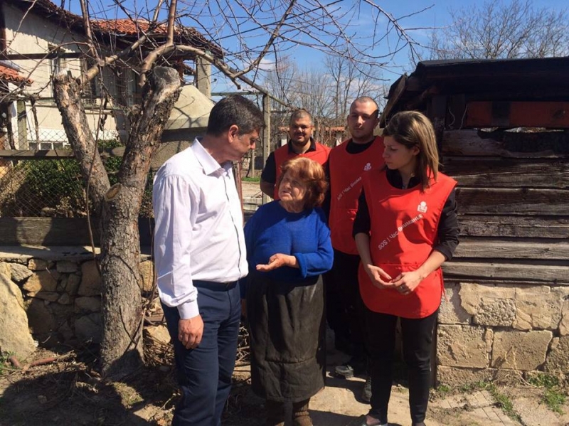 Ген. Константин Попов се срещна с възрастни хора в Пловдивска област ВИДЕО