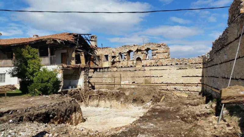 7 години след големия пожар! Възстановяват Мулдавския манастир СНИМКИ