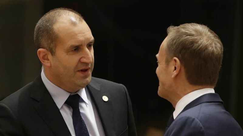 Румен Радев и съпругата на среща с папата