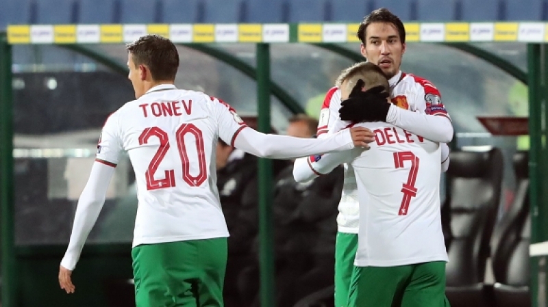 България поведе в първото полувреме срещу Холандия